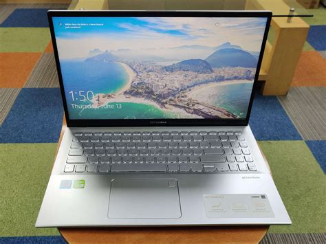 Vivobook 15 X512 .